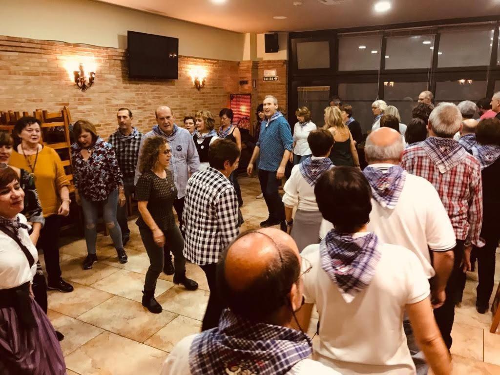 Hostal Ardoi Zizur Mayor Dış mekan fotoğraf