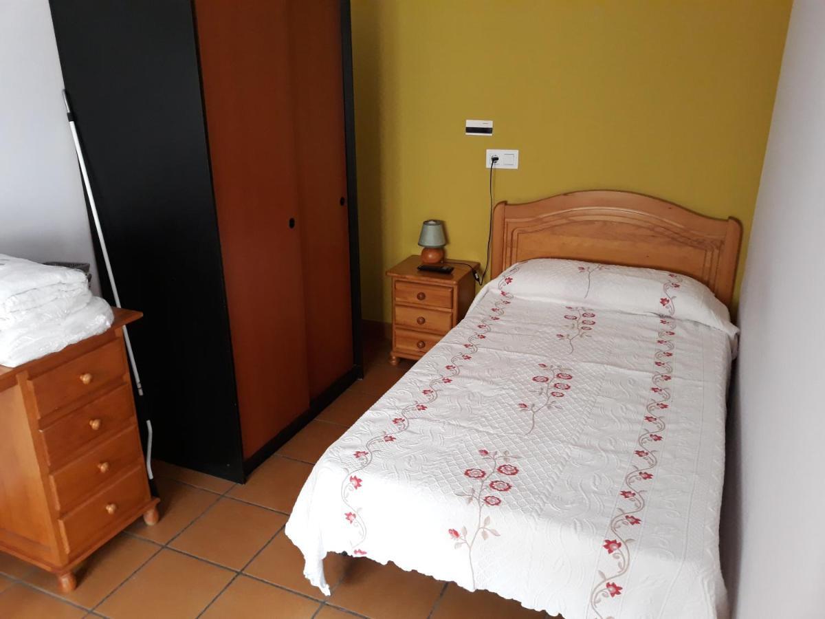 Hostal Ardoi Zizur Mayor Oda fotoğraf